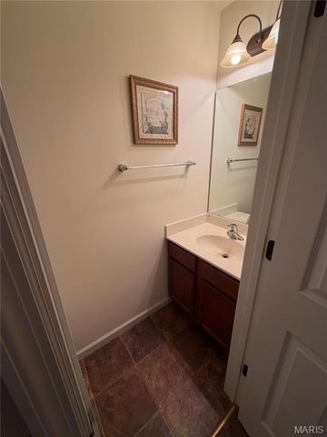 6912 Arbor Cove Drive, Fairview Heights, IL 62208