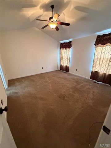 6912 Arbor Cove Drive, Fairview Heights, IL 62208