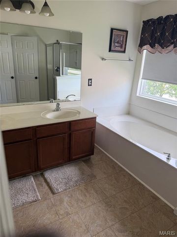 6912 Arbor Cove Drive, Fairview Heights, IL 62208