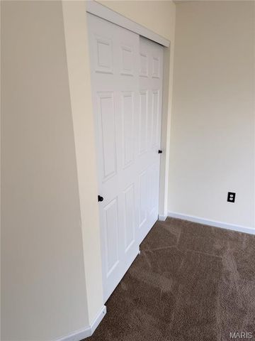 6912 Arbor Cove Drive, Fairview Heights, IL 62208