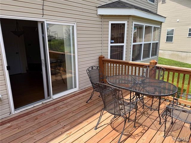 6912 Arbor Cove Drive, Fairview Heights, IL 62208