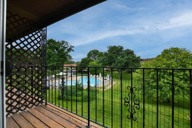 48 Golf Course Road, Madison, WI 53704