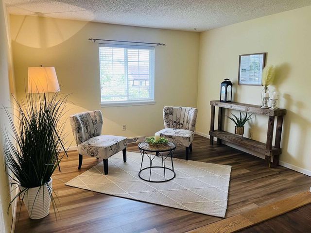 48 Golf Course Road, Madison, WI 53704