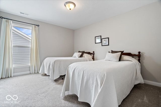 19297 Edwards Grove Drive, Noblesville, IN 46062