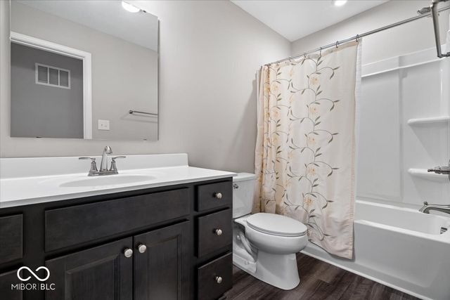 19297 Edwards Grove Drive, Noblesville, IN 46062