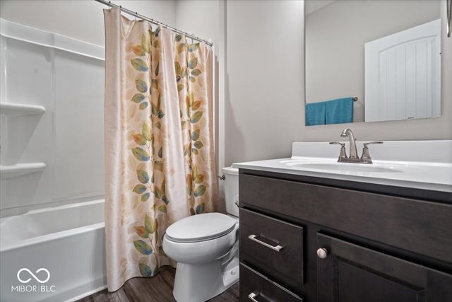 19297 Edwards Grove Drive, Noblesville, IN 46062