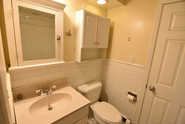 8705 45th Street, Lyons, IL 60534