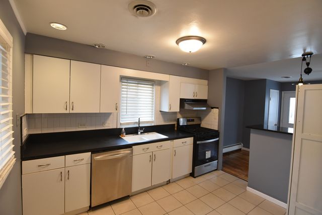 8705 45th Street, Lyons, IL 60534