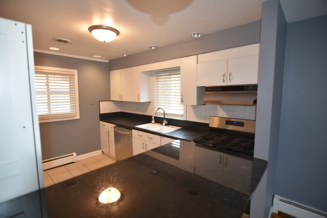 8705 45th Street, Lyons, IL 60534