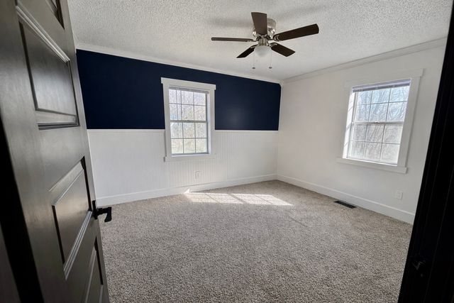 950 Sewell Branch Rd, Clifton, TN 38425