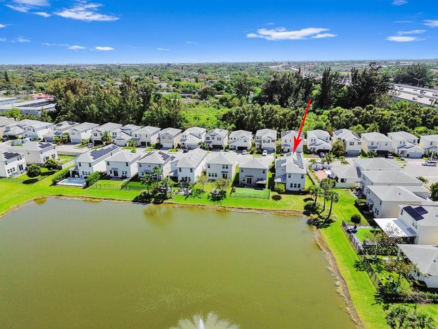 1826 Lake Cove Drive, Lake Worth, FL 33460