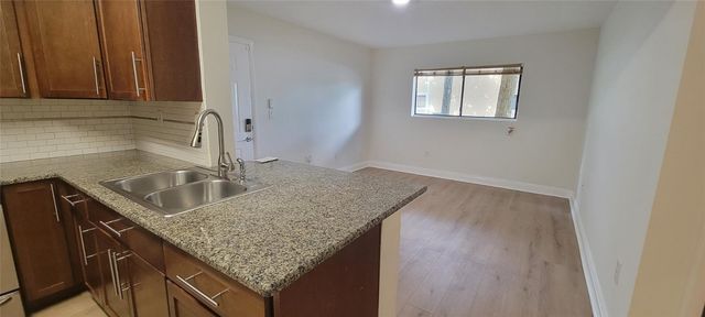 350 Palm Circle 104, Pembroke Pines, FL 33025