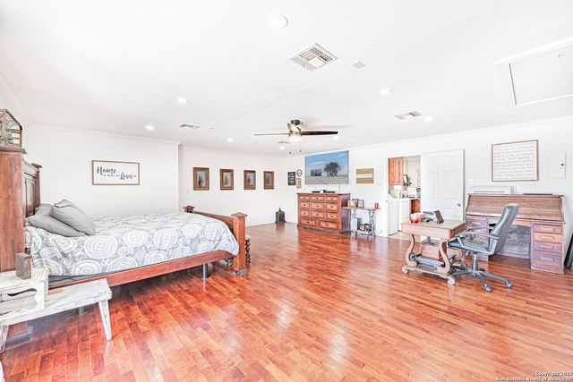 461 FM 3432, La Vernia, TX 78121