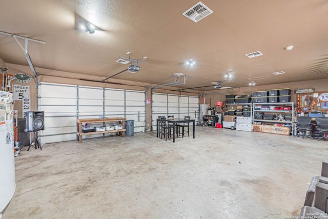 461 FM 3432, La Vernia, TX 78121