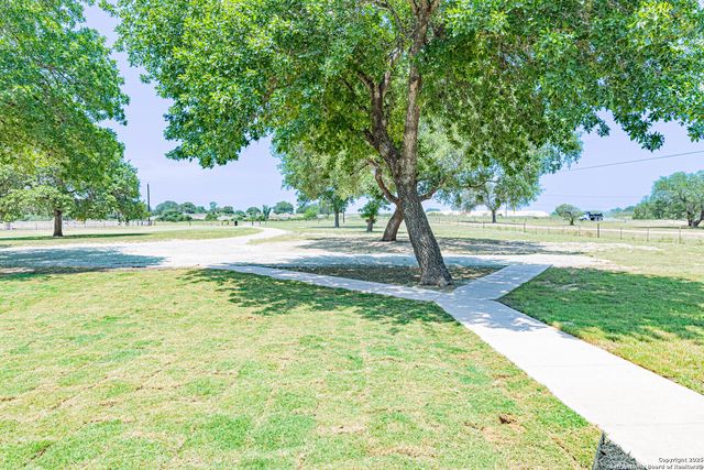 461 FM 3432, La Vernia, TX 78121