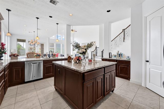 27915 Genesis Manor Ln, Katy, TX 77494