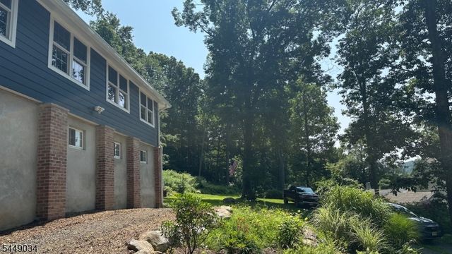 20 Mt Crest Rd, Jefferson Twp., NJ 07438