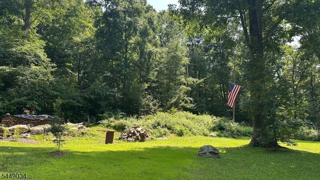 20 Mt Crest Rd, Jefferson Twp., NJ 07438