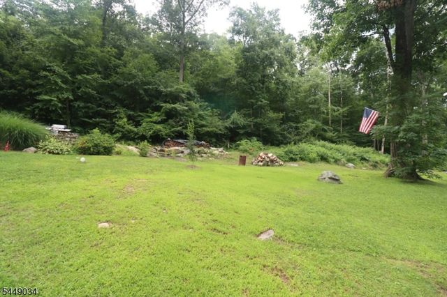 20 Mt Crest Rd, Jefferson Twp., NJ 07438