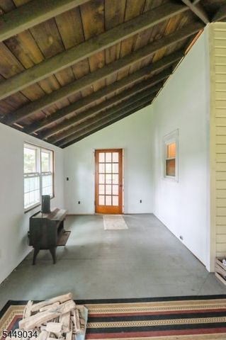 20 Mt Crest Rd, Jefferson Twp., NJ 07438
