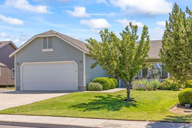 537 NE Marigold Street, Madras, OR 97741