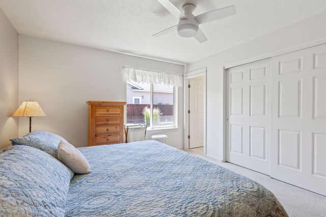 537 NE Marigold Street, Madras, OR 97741