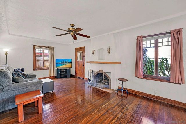 3055 Suncrest, San Diego, CA 92116