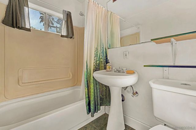 3055 Suncrest, San Diego, CA 92116