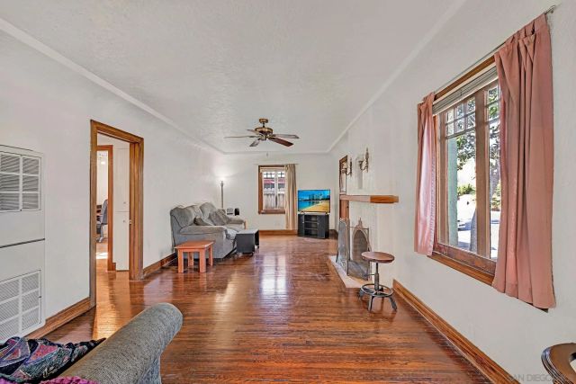 3055 Suncrest, San Diego, CA 92116