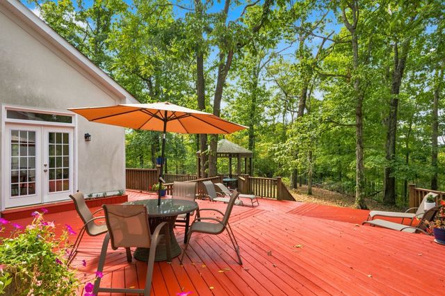 8848 Highway 100, Nashville, TN 37221