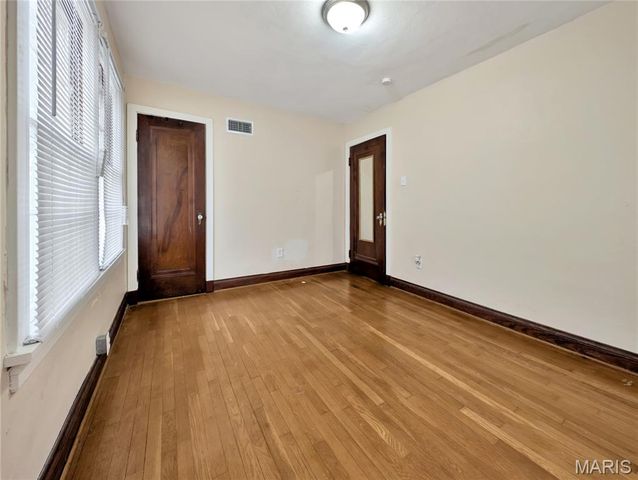 4401 Charlie Dooley Drive, St Louis, MO 63121