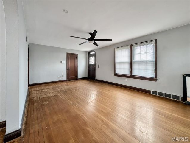 4401 Charlie Dooley Drive, St Louis, MO 63121