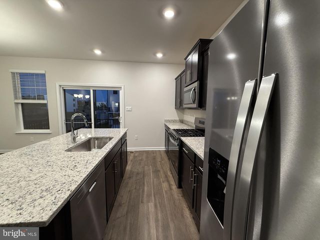 742 COMPASS WAY, Frederick, MD 21701