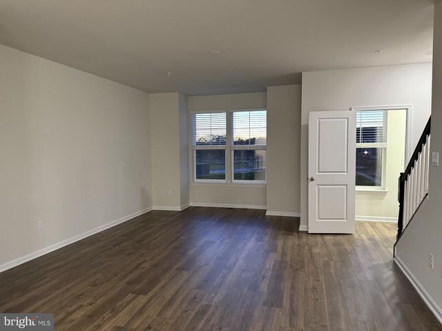 742 COMPASS WAY, Frederick, MD 21701