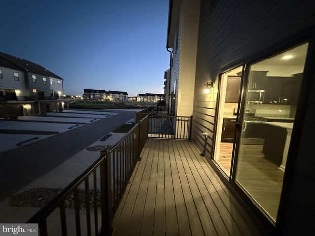 742 COMPASS WAY, Frederick, MD 21701