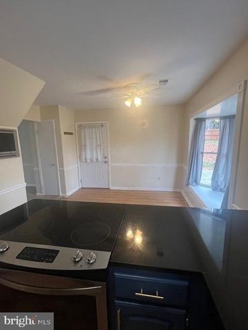 2569 LAUREL BRANCH DR, Waldorf, MD 20603