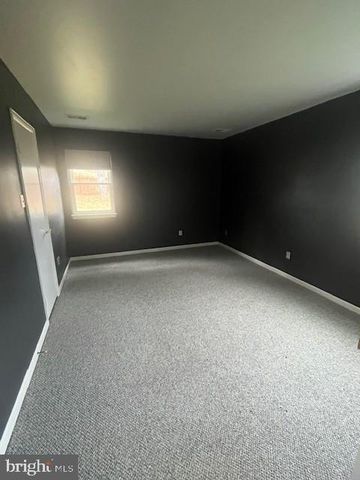 2569 LAUREL BRANCH DR, Waldorf, MD 20603