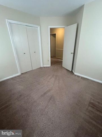 2569 LAUREL BRANCH DR, Waldorf, MD 20603