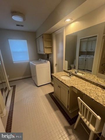 2569 LAUREL BRANCH DR, Waldorf, MD 20603