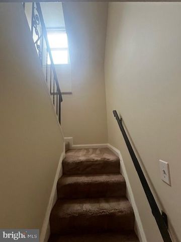 2569 LAUREL BRANCH DR, Waldorf, MD 20603