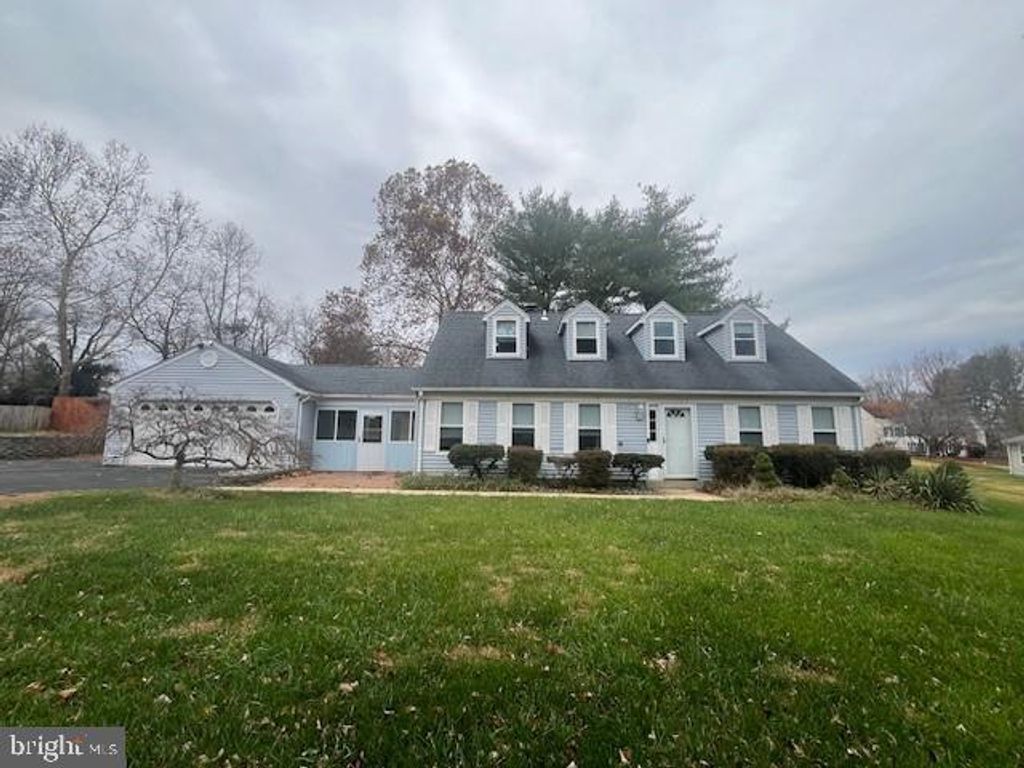 2569 LAUREL BRANCH DR, Waldorf, MD 20603