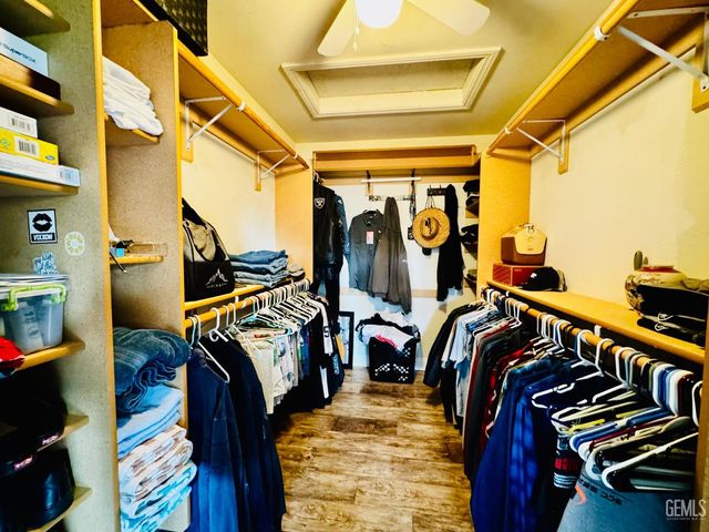 6921 Aztec Way, Bakersfield, CA 93308