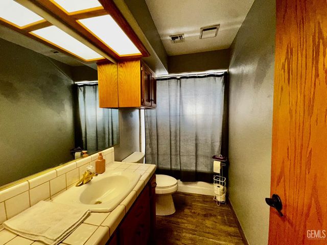 6921 Aztec Way, Bakersfield, CA 93308