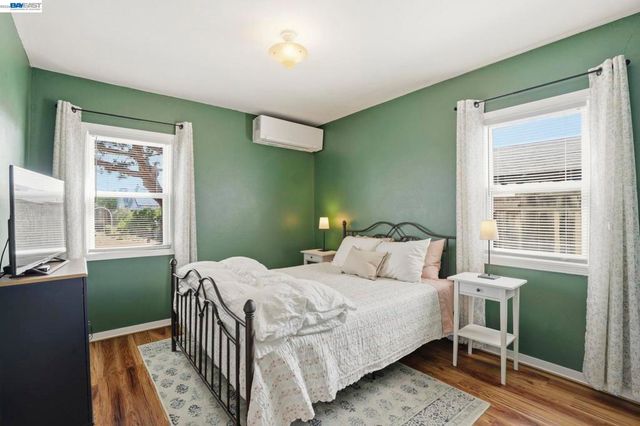 37340 Locust St, Newark, CA 94560
