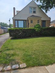 2436 Spruce Street, River Grove, IL 60171