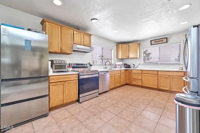 9494 Baker Road, Lucerne Valley, CA 92356