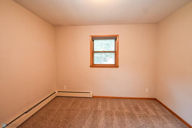 1613 15th Street S, Moorhead, MN 56560