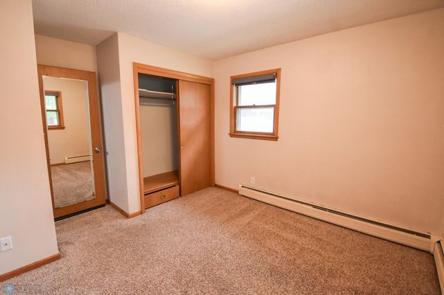 1613 15th Street S, Moorhead, MN 56560