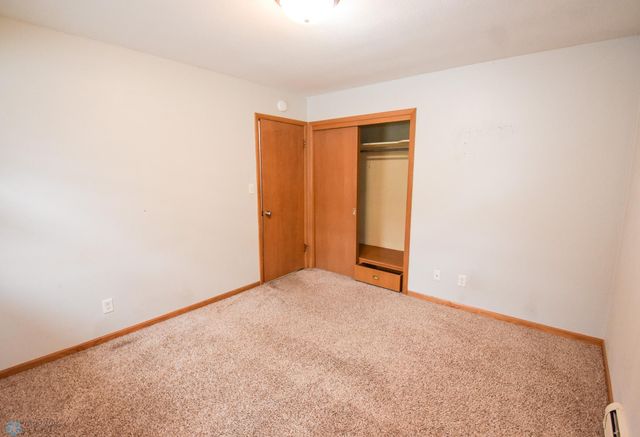1613 15th Street S, Moorhead, MN 56560