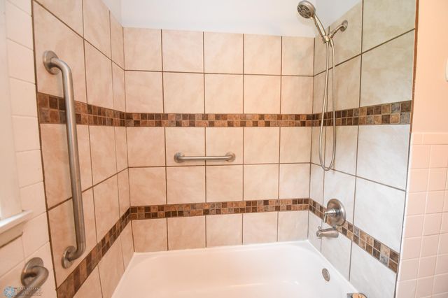 1613 15th Street S, Moorhead, MN 56560